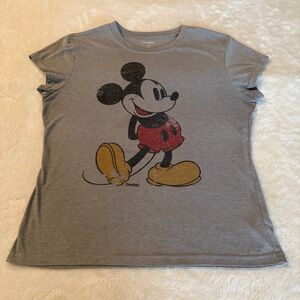 Disneyland Heathered Gray Mickey Mouse Short Sleeve T-Shirt size XL